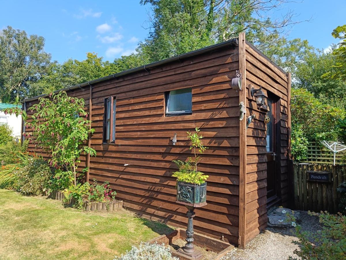 Rivermead Holidays Saint Breward エクステリア 写真