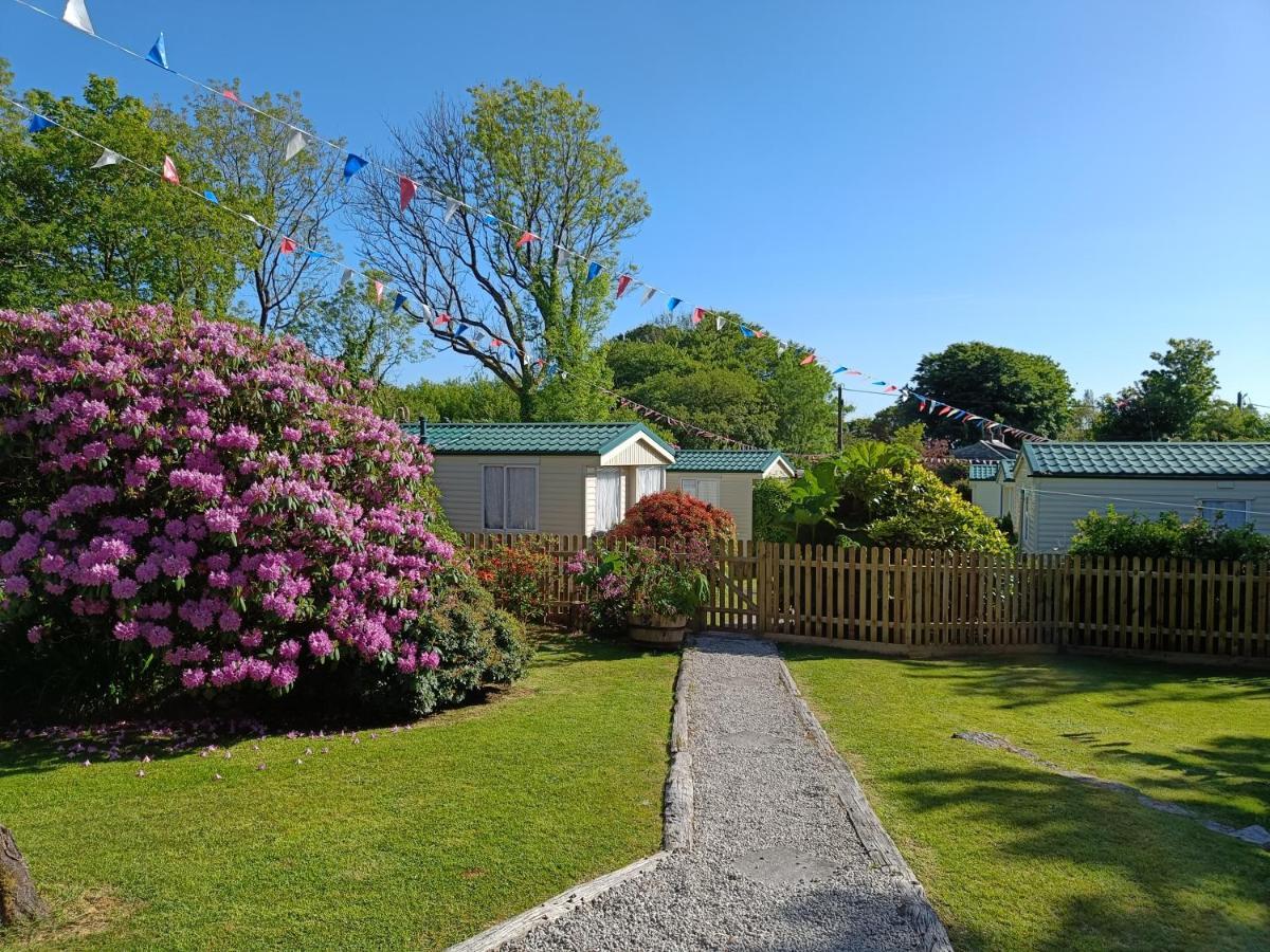 Rivermead Holidays Saint Breward エクステリア 写真
